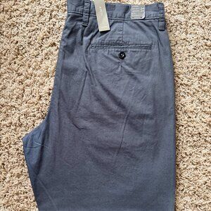 J. Crew Mens Classic Fit Twill Pants. Charcoal. 34x34. NWT